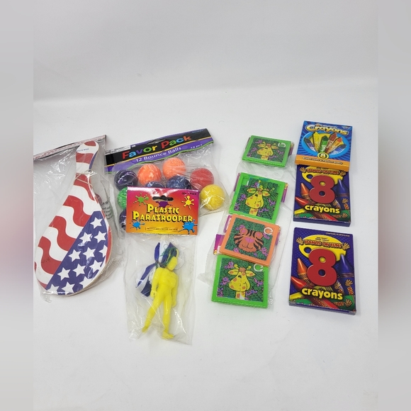 Bundle Party Favors Stocking Stuffers Gifts Grab Bag - Picture 1 of 6